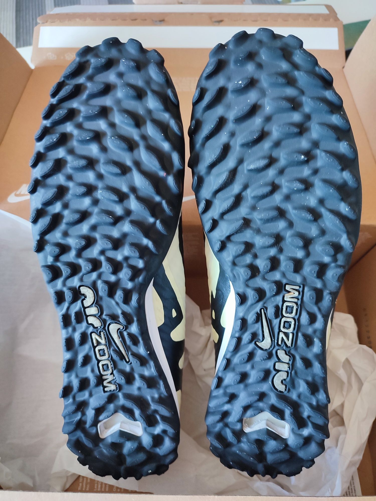 Футболни обувки Nike Mercurial Zoom Vapor 15 Academy TF
