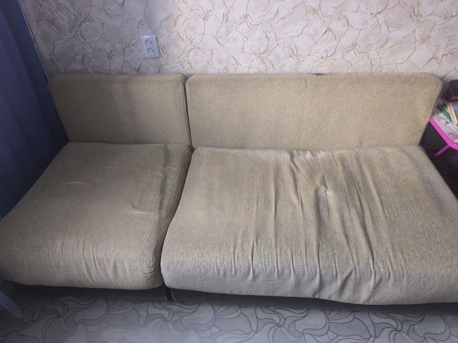 Продам диван 8000тг