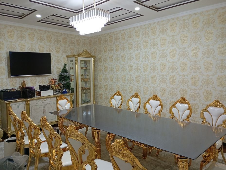 Jizzax shahrining markazida 4 xonali uy sotiladi. 960 mln. soʻm