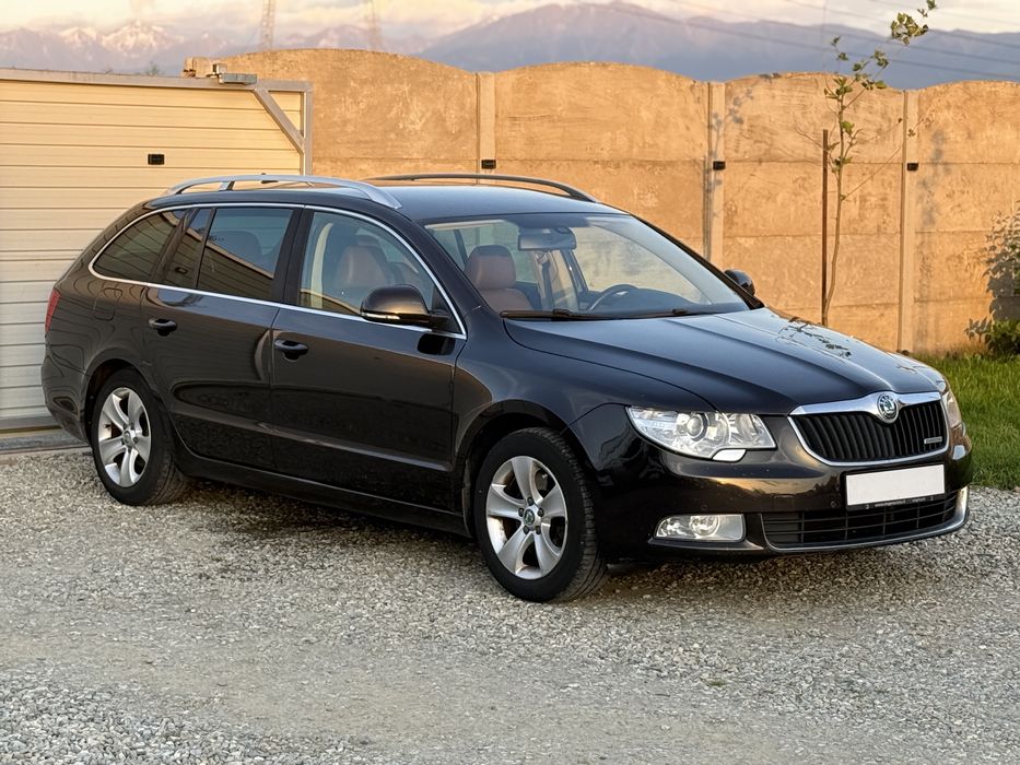 Skoda Superb GreenLine - 2012 - Xenon - Piele -Navigatie - Climatronic