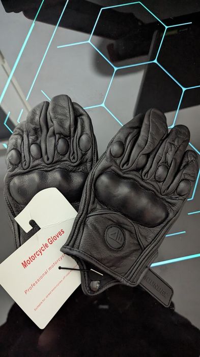 Vând Mănusi Moto de piele naturală Noi/Mărimea L/Preț Fix 180 Ron/