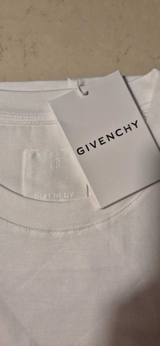 Тениска Givenchy