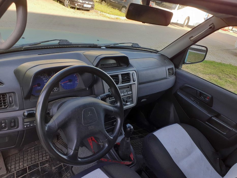 Mitsubishi Pajero pinin