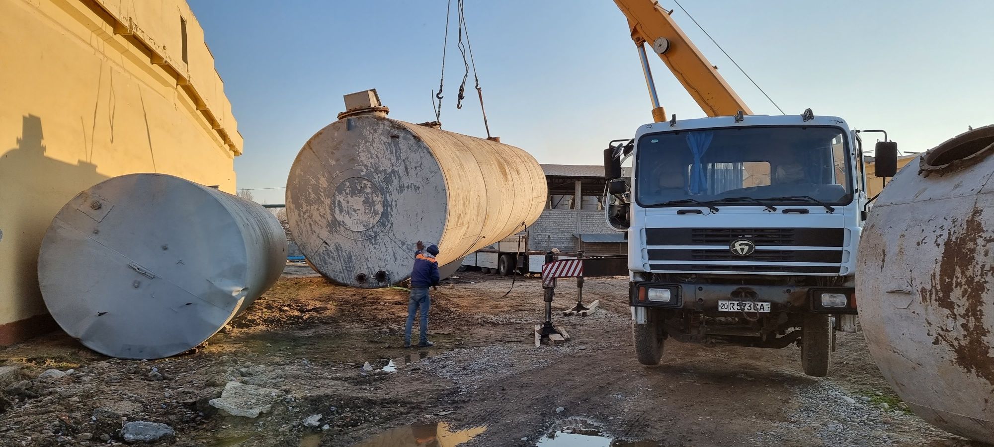 Бочкалар Емкистлар Цистерналар бор