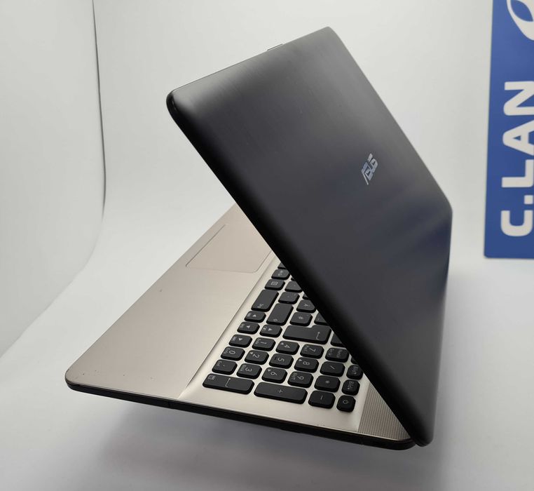 Asus R541U i5 6198U/8GB/250SSD