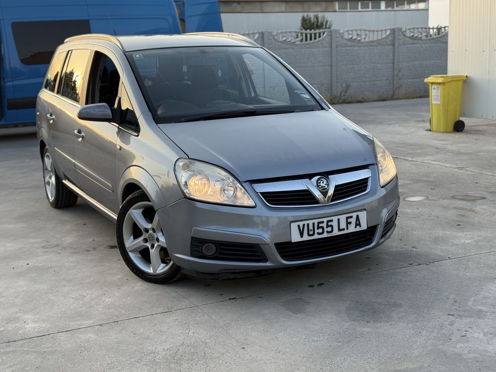 Opel zafira 1,9 d volan pe dreapta