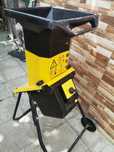 Дробилка за клони Royal 220v2500 Дискова  със ножове
