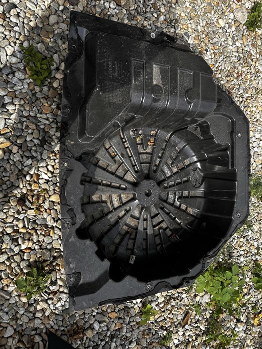 Oală portbagaj renault megane 4.