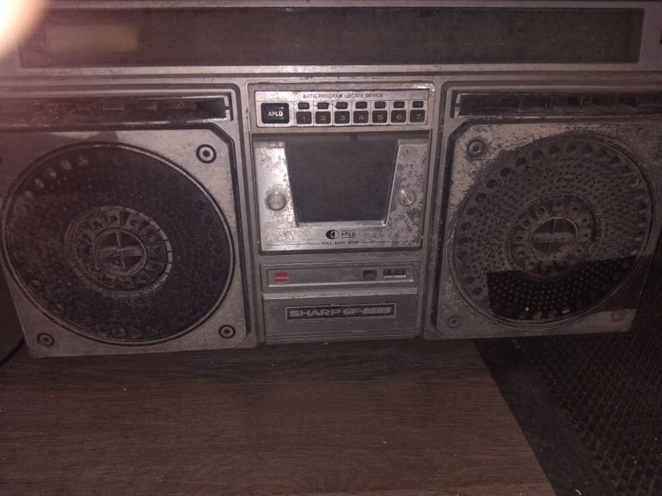 Radio-casetofon Sharp