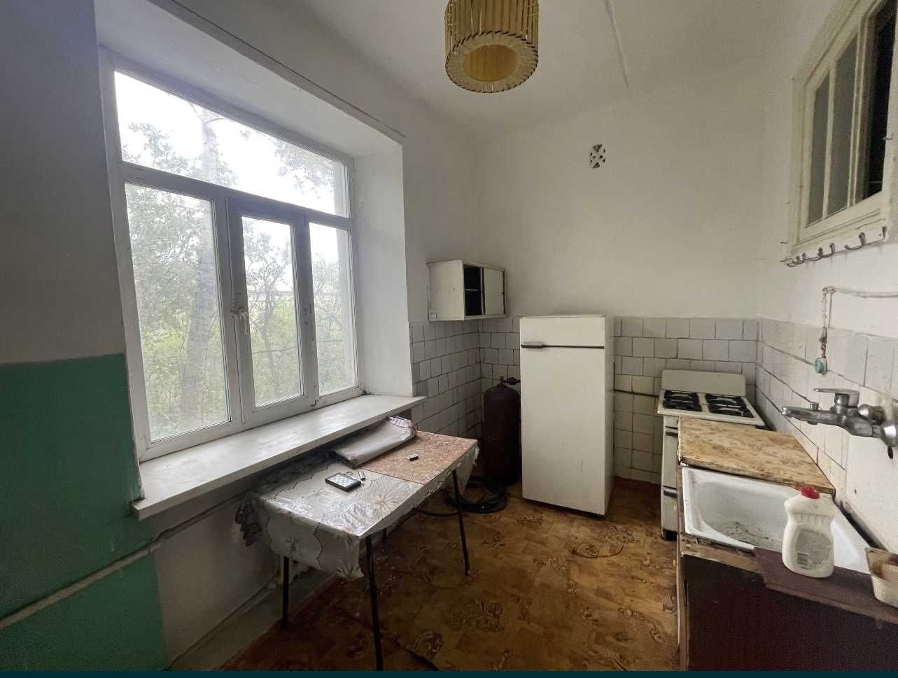 Продаём 3 комнатную квартиру по ул.Абая (болгарка).