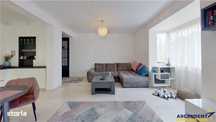 EXPLOREAZA 3D! Nobiliara proprietate, in vila, cu 50 mp gradina, Tract