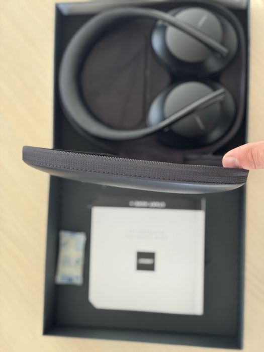 Bose Headphones 700