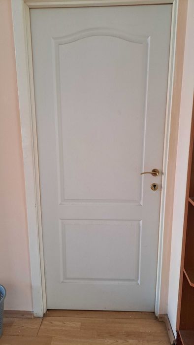 Usi de interior stare foarte bună - 3 bucati