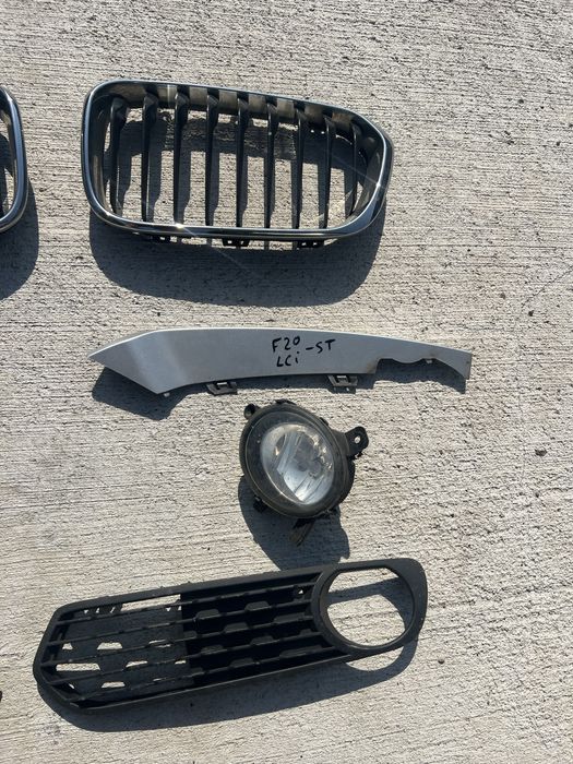 Grila radiator / bara bmw seria 1 f20 lci si nfl