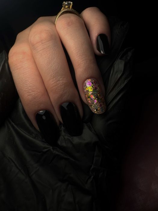 Manichiură & Pedichiură Unghii cu Gel  Semipermanente