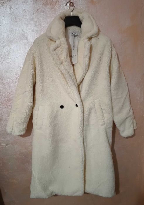 Дамско дълго преходно палто