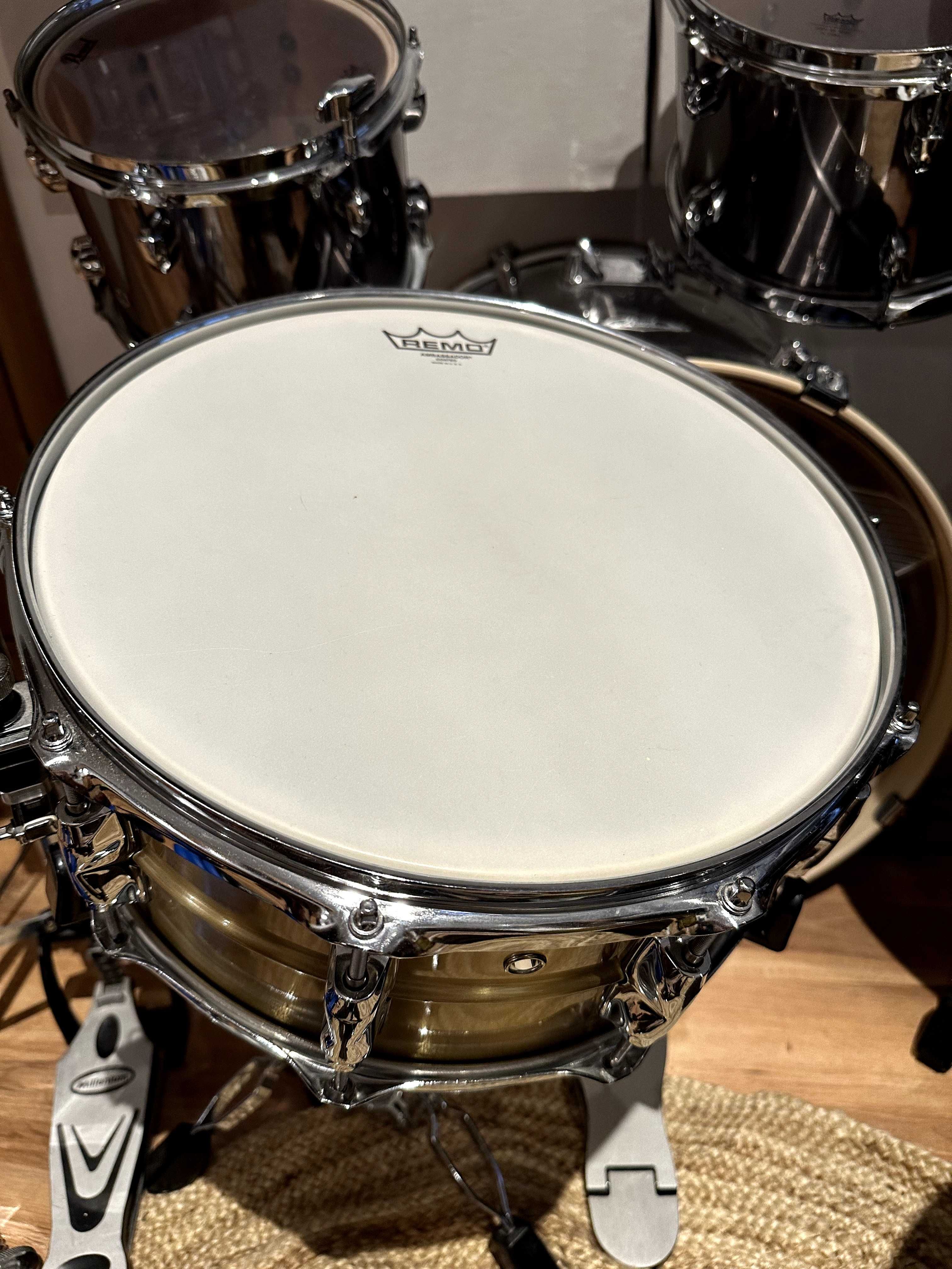 Yamaha Recording Custom 14"x6,5" BR с Millenium SS-801X Snare Stand