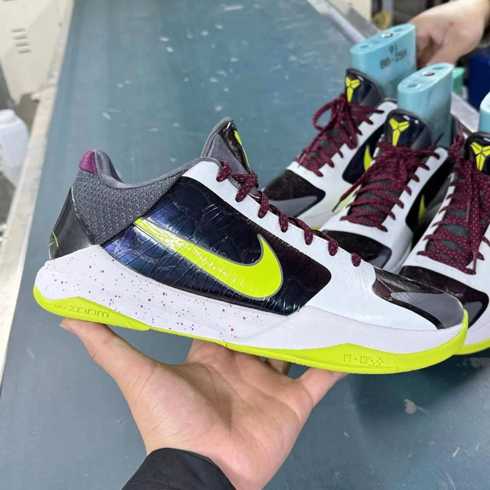Nike Kobe 5 Protro (avem toate modelele)
