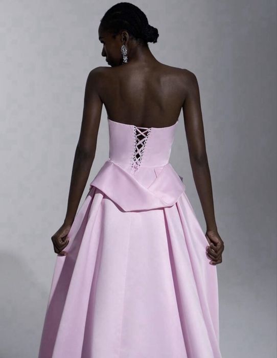 Rochie elegantă roz