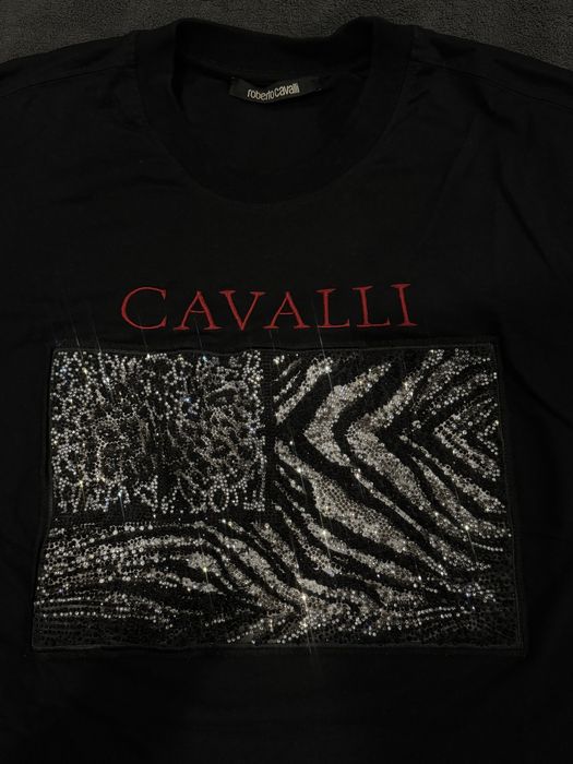 Оригинална тениска Roberto Cavalli с пайетен панел