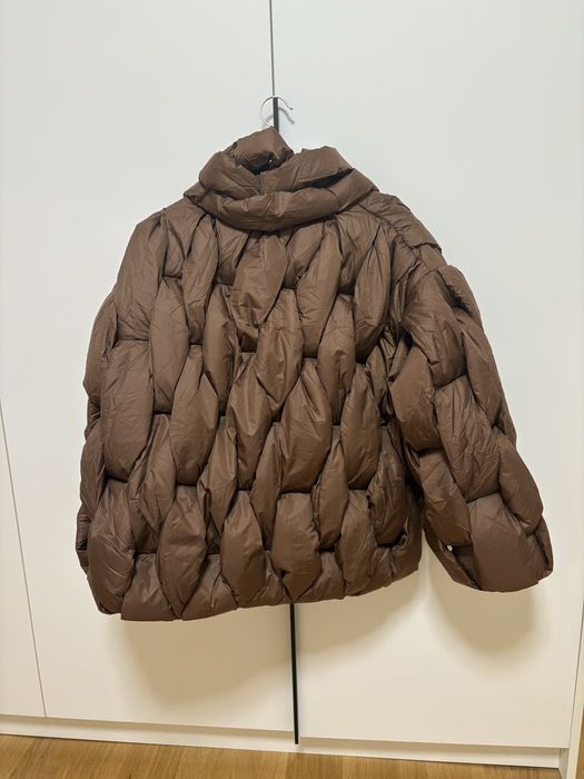 Чисто ново яке актуален модел за сезона