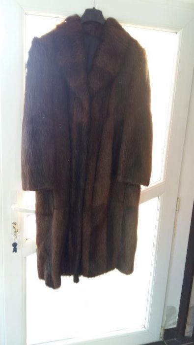 Haina blana nutrie dama