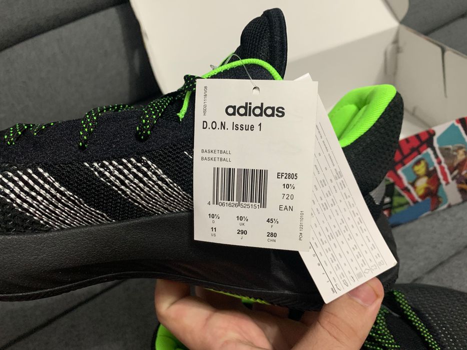 Adidasi colectia brand ADIDAS Marvel