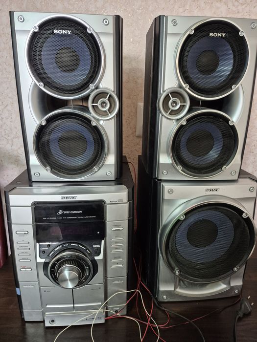 Музыкальный центр