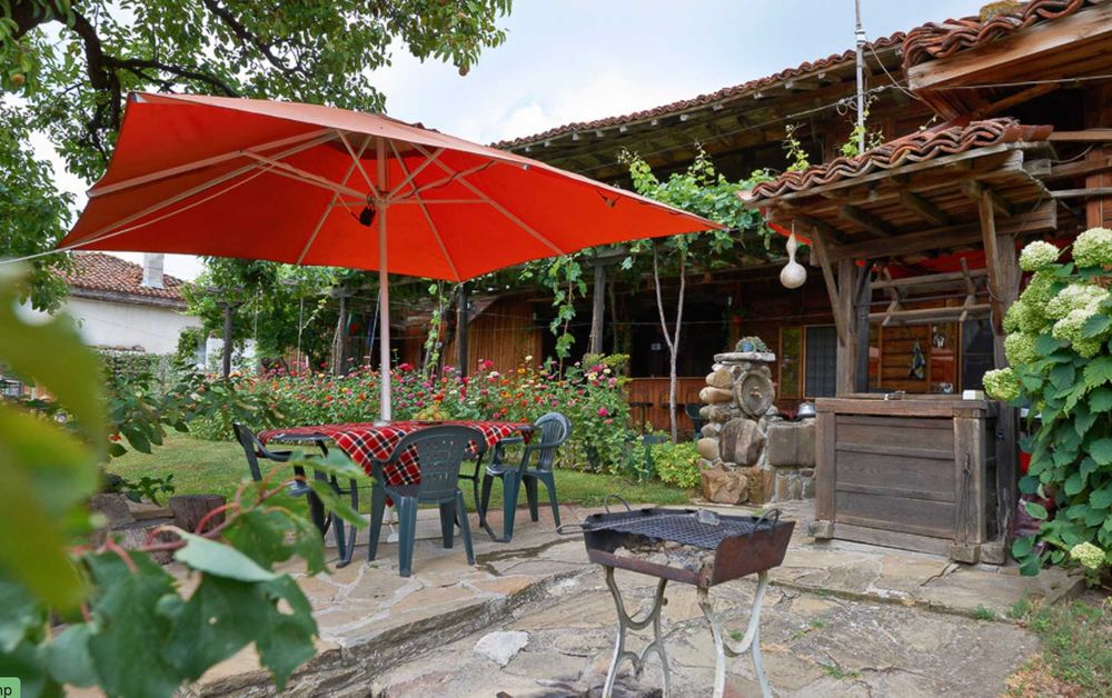 Вила - Уникат в Жеравна