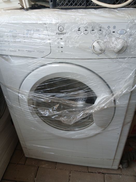 Продам стиралку Индезит 6кг