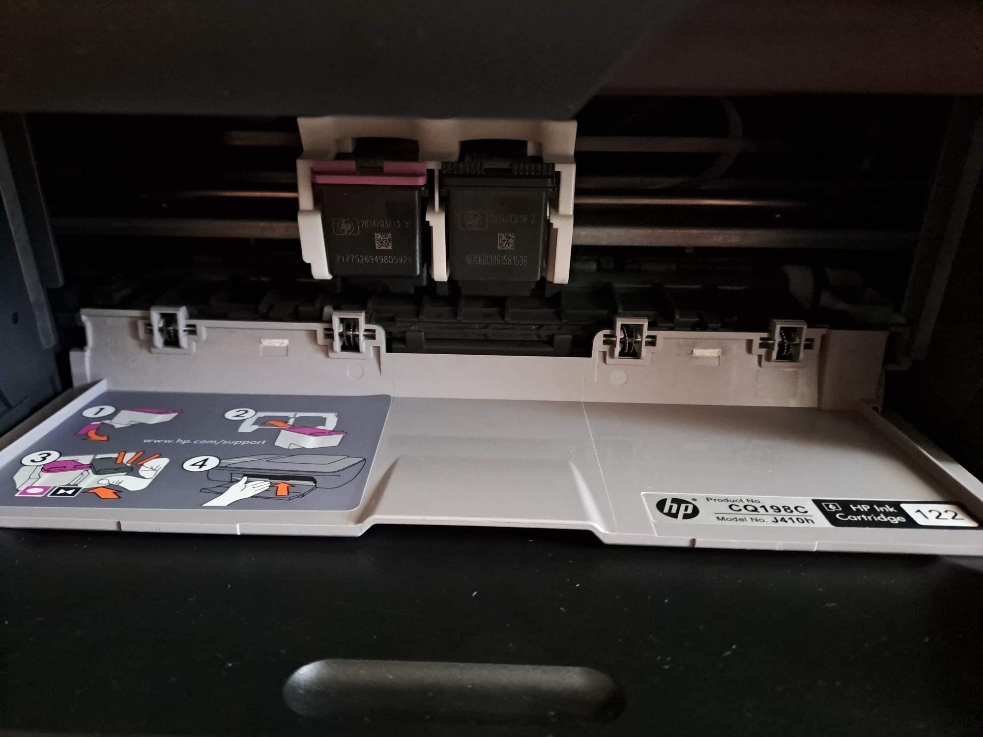 HP Deskjet 1050A || Принтер с цветной печатью.