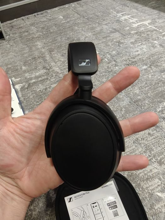 Слушалки Sennheiser ACCENTUM Plus Wireless Безжични