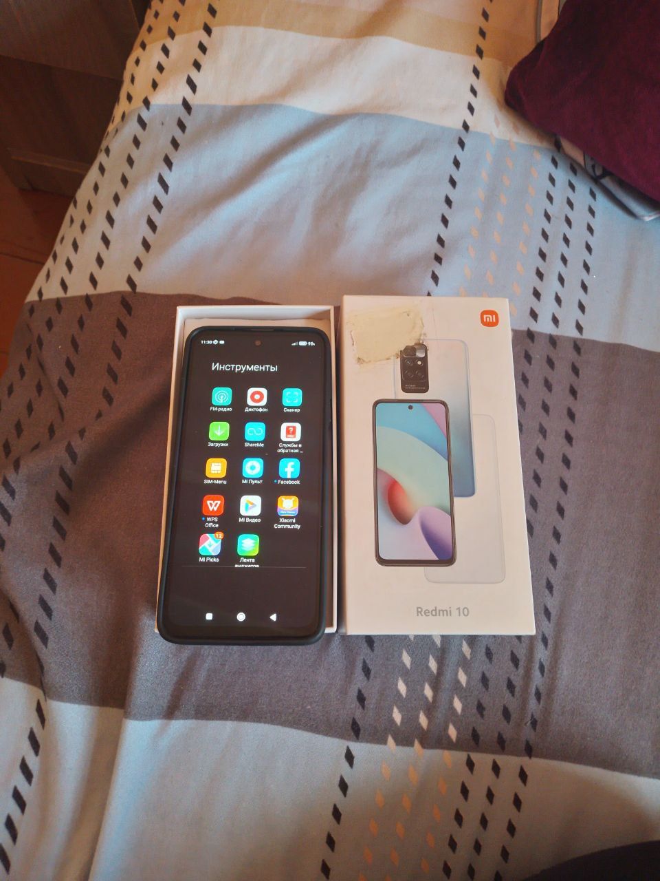 Xiaomi Redmi 10 .