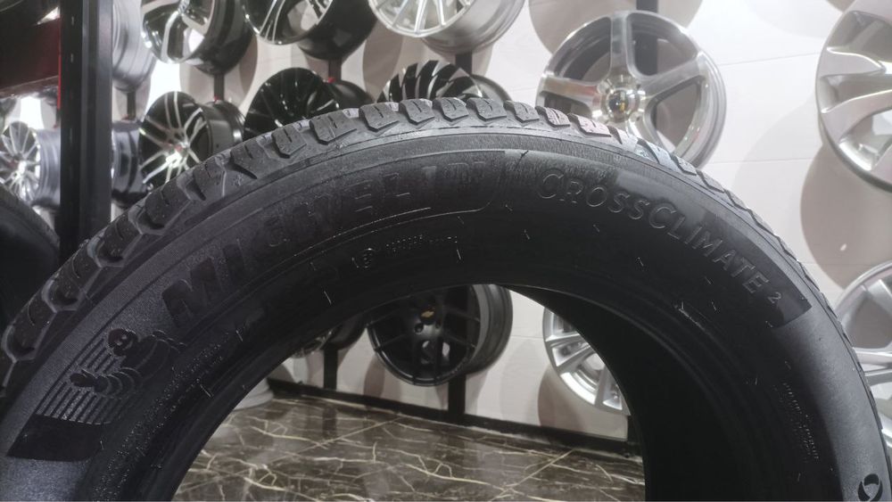 Balon shina Michelin crossclimate 2 235/55R17