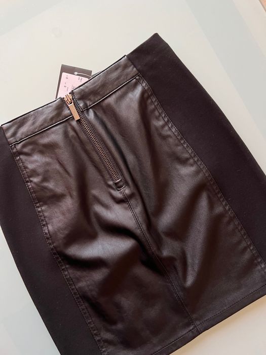 Armani Exchange XS Пола