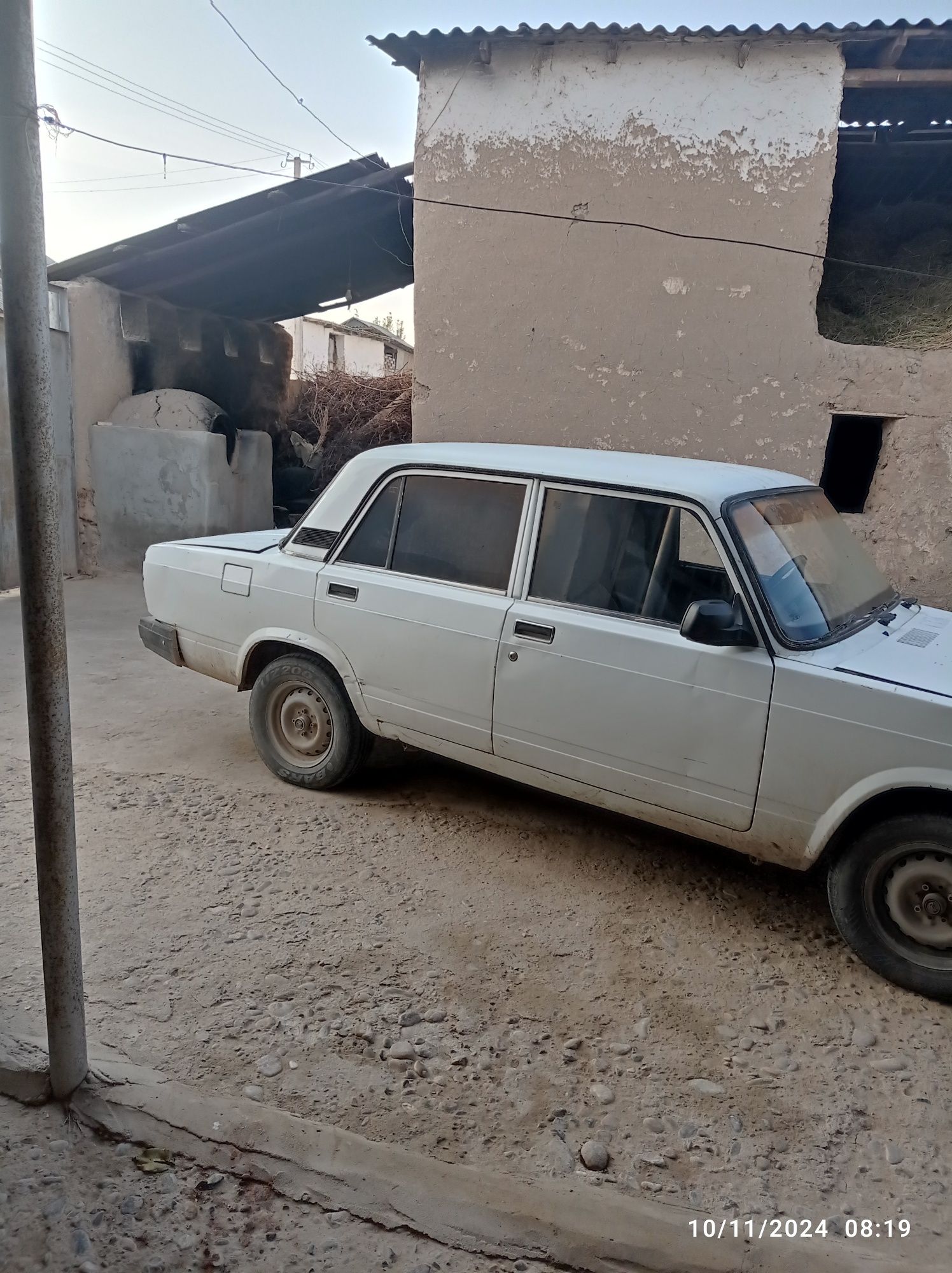 Gaz 2107 sotiladi