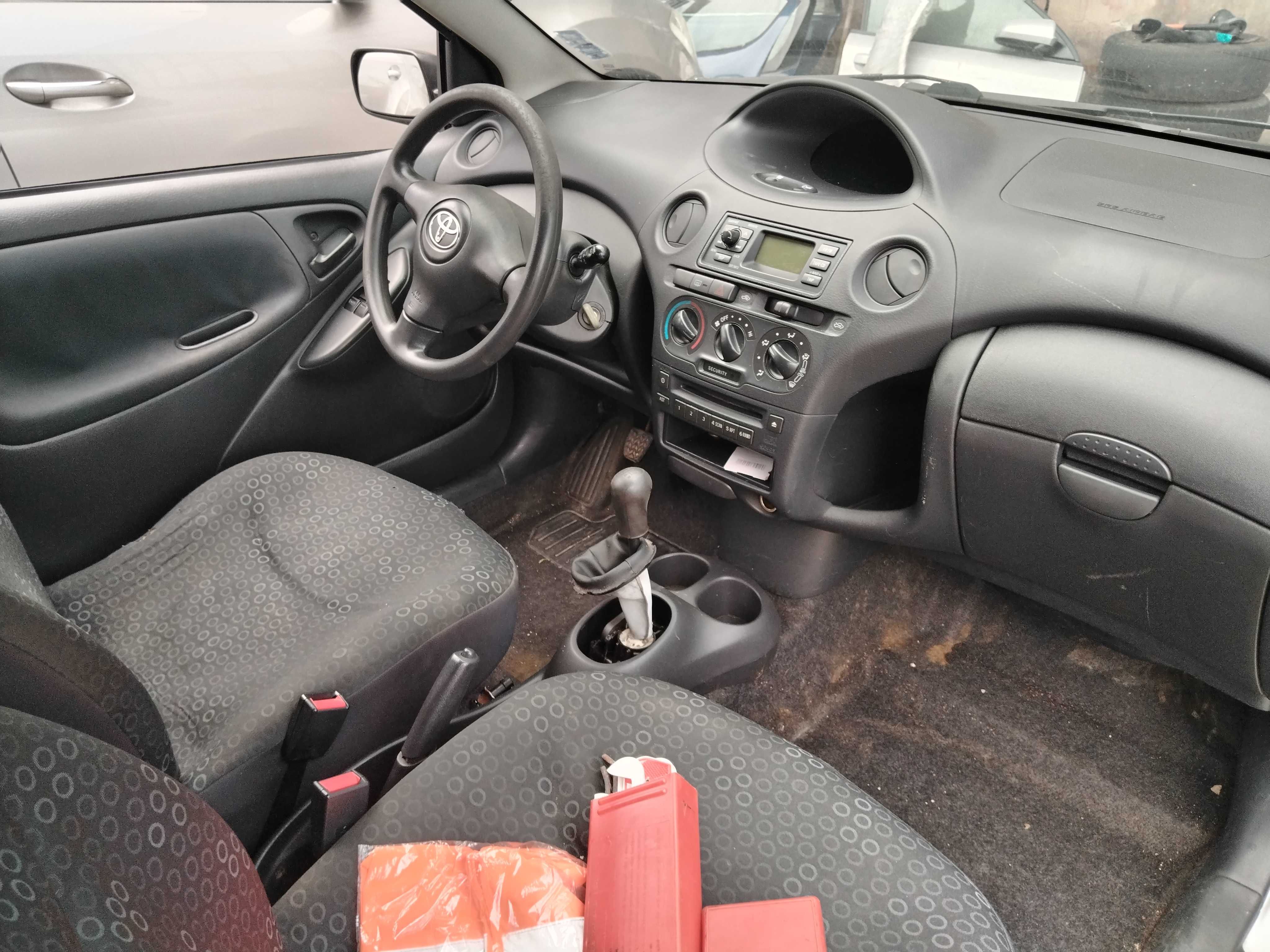Toyota  Yaris 1.4D4D 75 к.с. Facelift на части