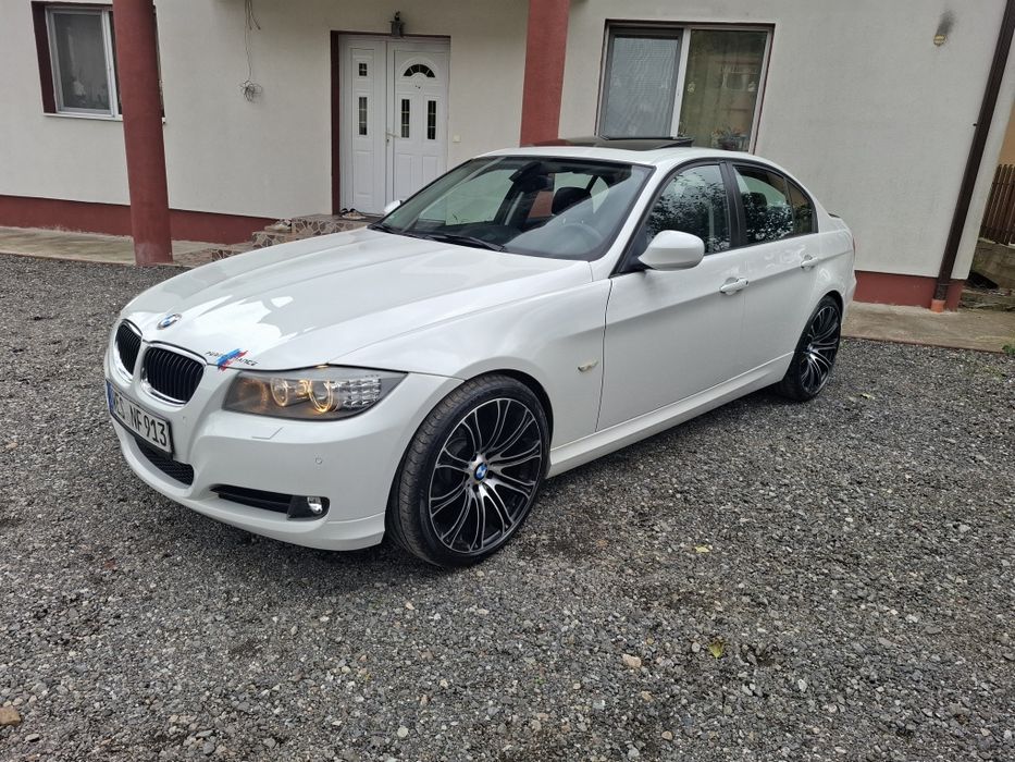 Bmw 320 E90/2011/Navigatie/Xenon/Trapa/Piele/Germania/ Euro 5
