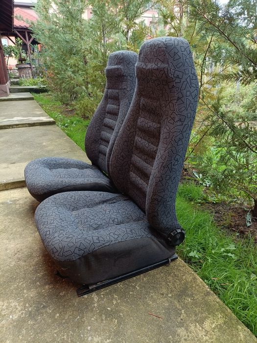 Banchete fata Dacia/Aro