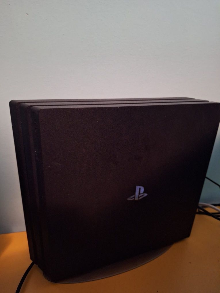PS 4 Pro, 14 jocuri