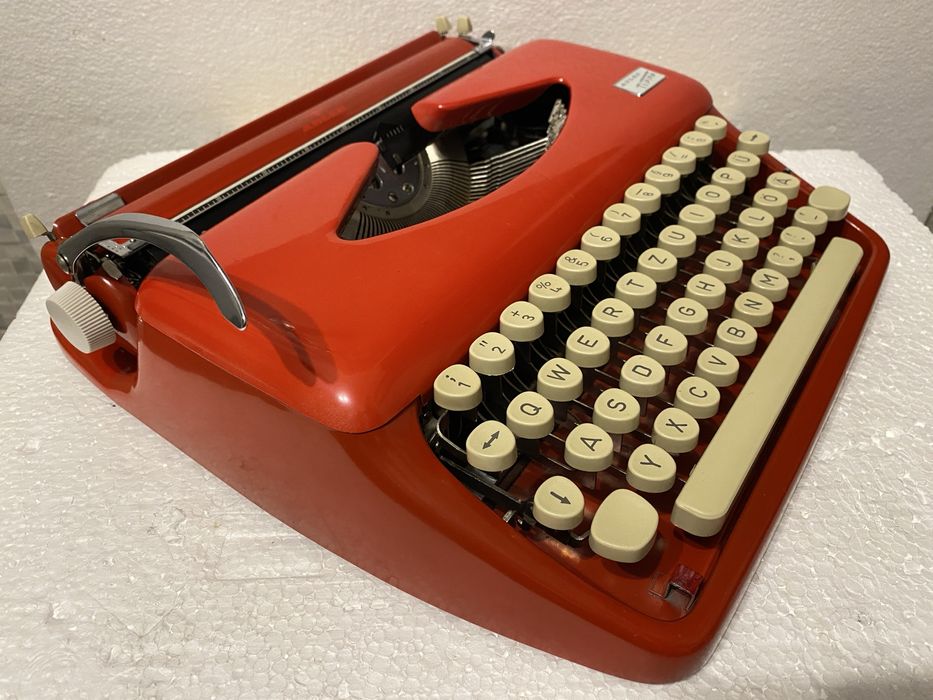 Masina de scris tippa