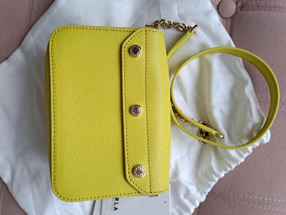 Чанта Furla естествена кожа