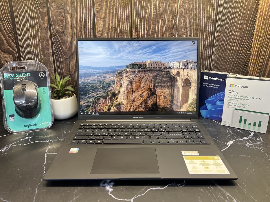 Ноутбук для работы ASUS VivoBook 16 | Core i3-1220P | 16GB | 512GB