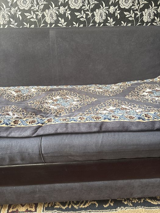 Диван б/у в хорошем состоянии