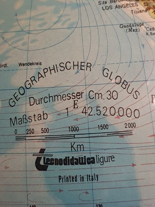 Vând glob pământesc