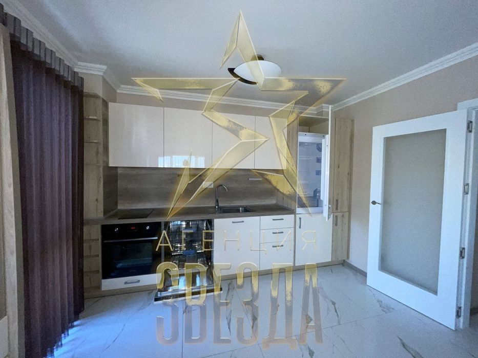 Продава се Тристаен апартамент в Пловдив, Христо Смирненски - 136 кв.м за 1800 €/кв.м - Снимка #6