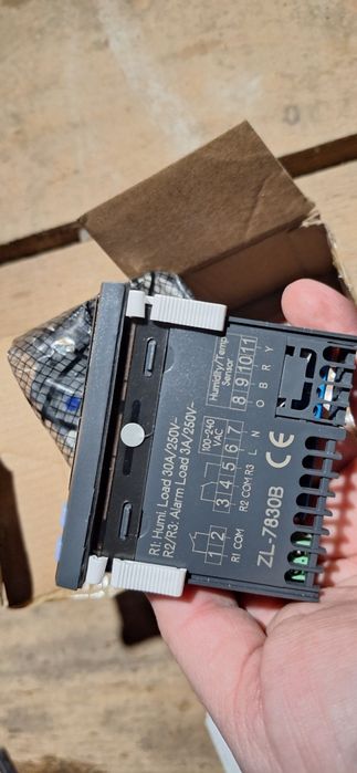Controller umiditate