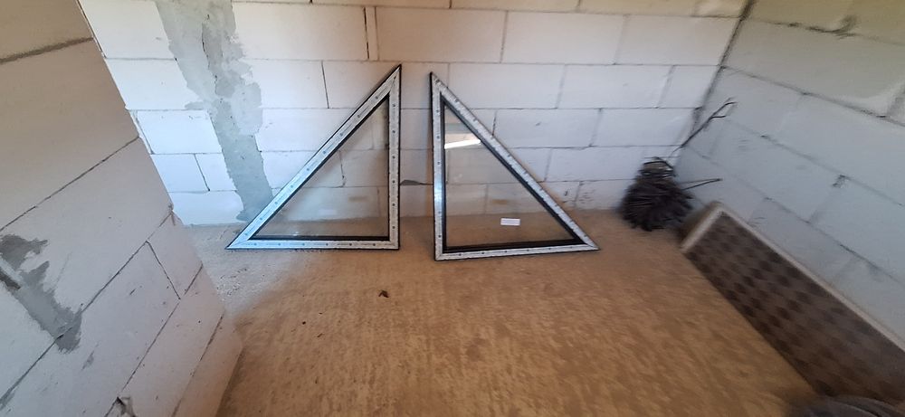 Vânt ferestre triunghi. noi.culoare Antracid 2buc