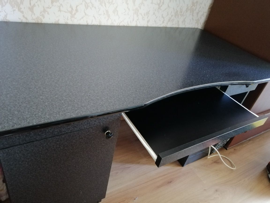 Бюро в отлично състояние