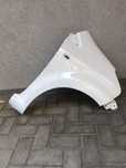 Aripa Fata Stanga Toyota Aygo 2006-2012 Vopsita Alb